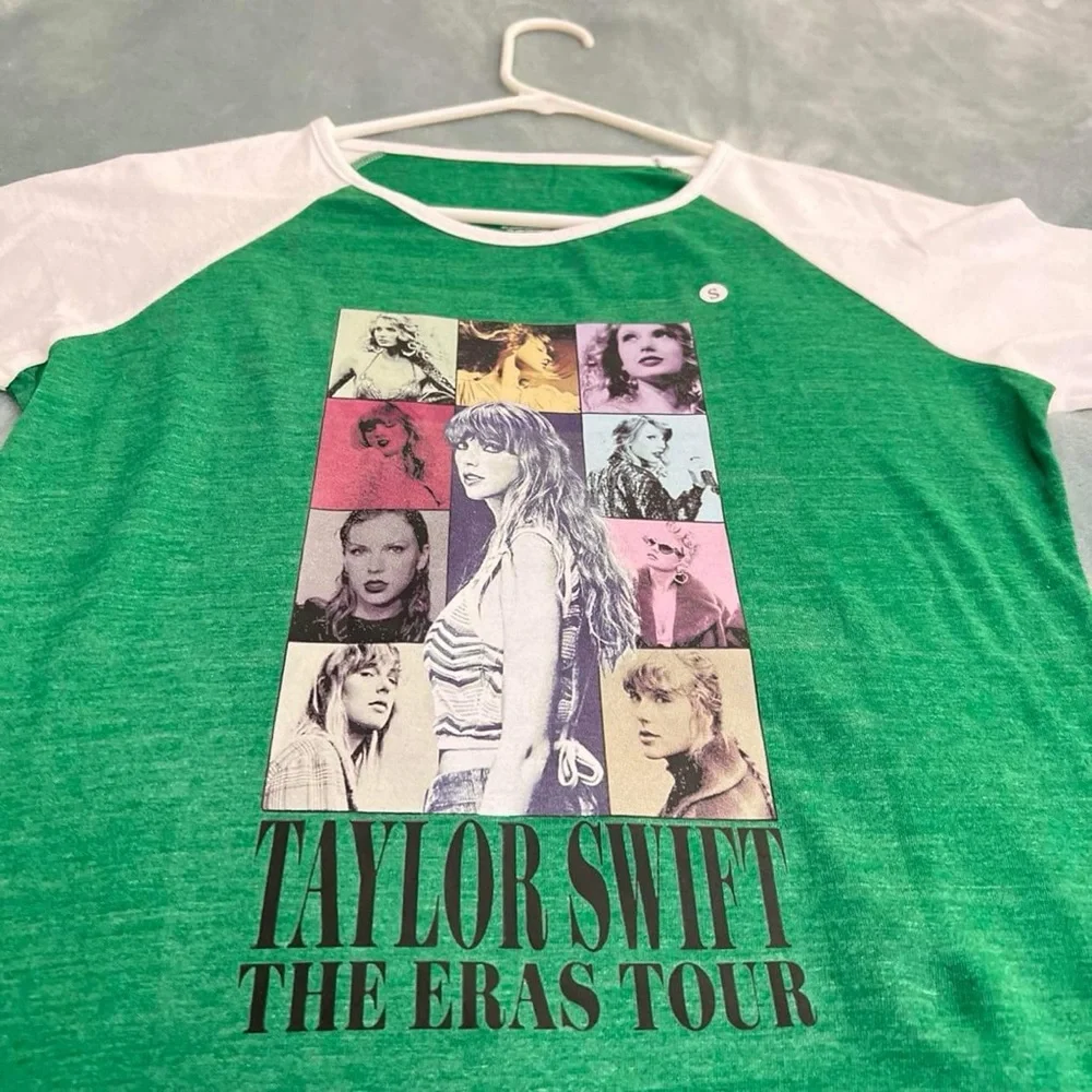 New TAYLOR SWIFT THE ERAS TOUR women T-shirt size (S)